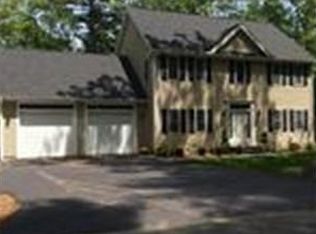 578 Carpenter Rd, Northbridge, MA 01534