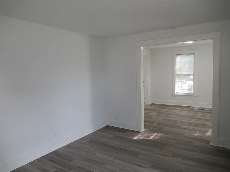 14 Elm St — Photo 9