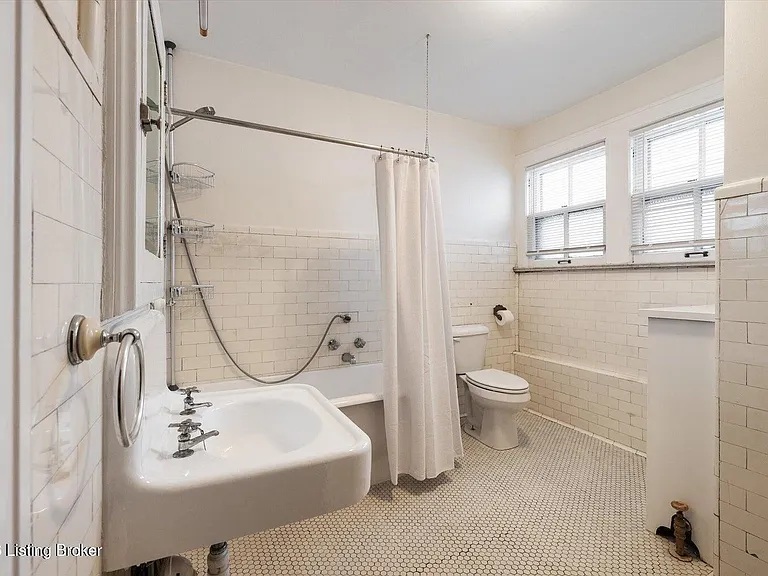 1401 E Breckinridge St #4 — Photo 10