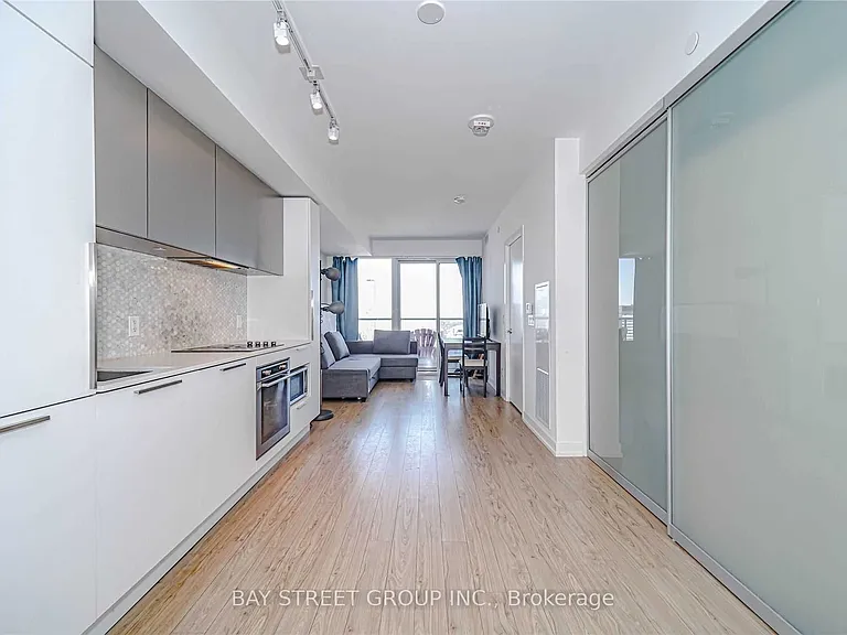 85 Wood St #Penthouse 07 — Photo 13