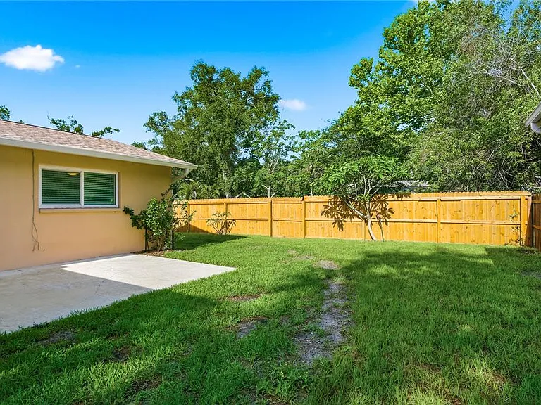2914 Cypress Green Dr — Photo 29