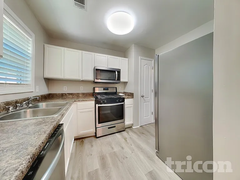 126 Millwheel Dr — Photo 5