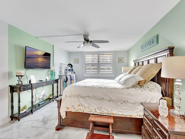 1900 S Ocean Blvd #8G — Photo 22
