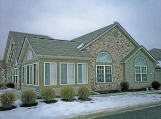 160 Reddington Village Ln, Newark, OH 43055