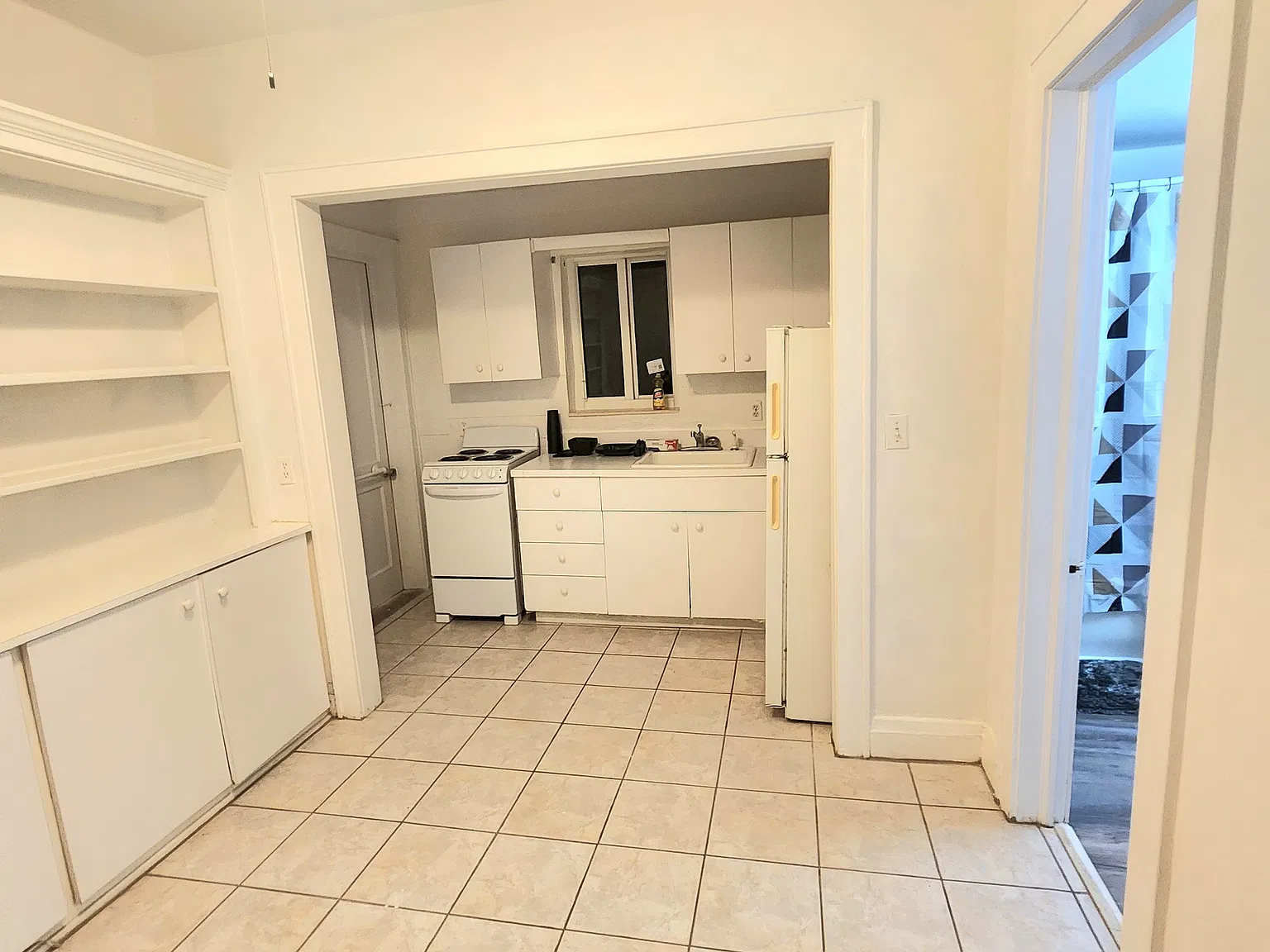 1 bed, 750 sqft, $2,300 — Photo 3