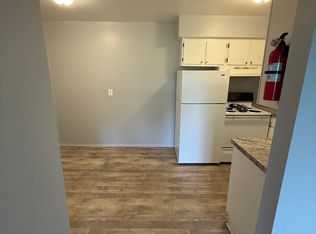 17830 Glendale St #20, Roseville, MI 48066
