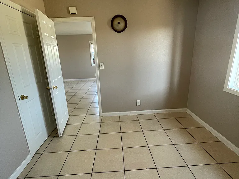 7468 Apache Trl — Photo 13