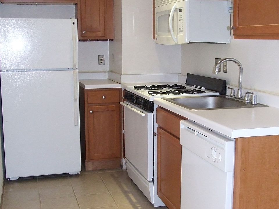 1st image of 3402 N Oakland Ave APT 205