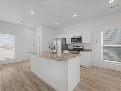 651 Saint Charles Pl, Centerton, AR, 72719