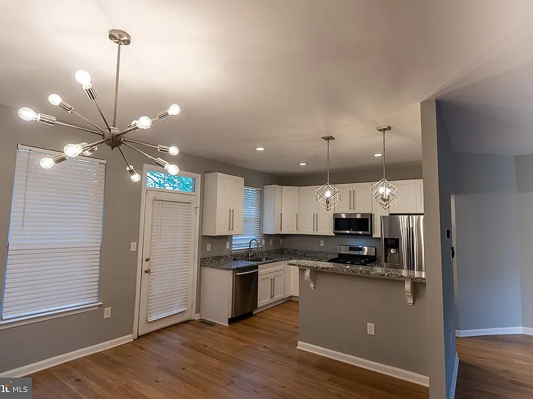 2403 Baikal Loop — Photo 21