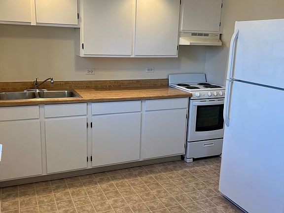 2nd image of 219 Center St APT 301