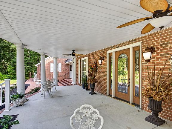 3rd image of 1202 Bell Rd