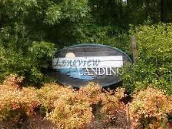 Entrance to Longview Landing