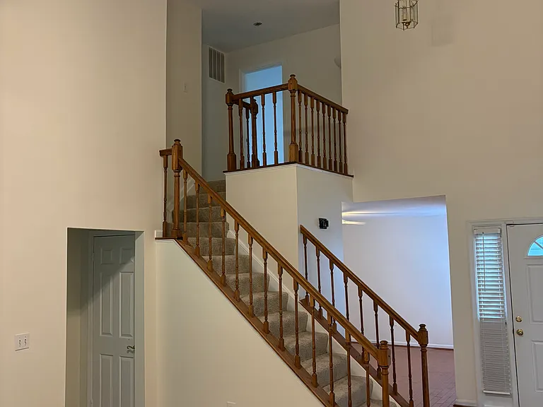 14208 Greenview Dr — Photo 5
