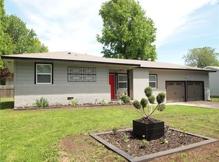 302 Quandt Ave, Springdale, AR 72764