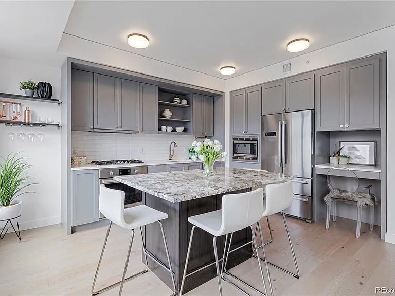 1750 Wewatta St #1307 — Photo 11