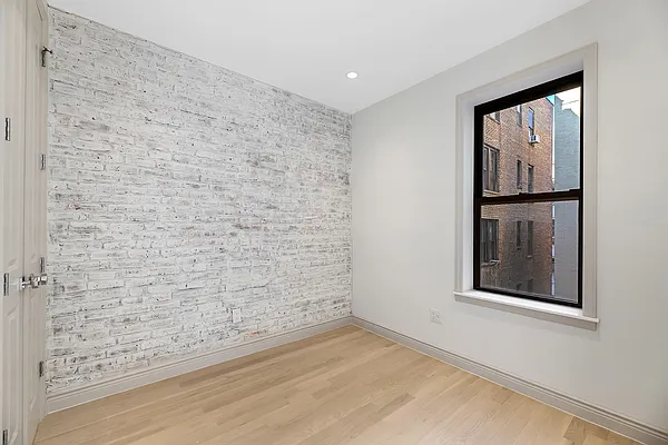 Rented by REAL New York | media 10