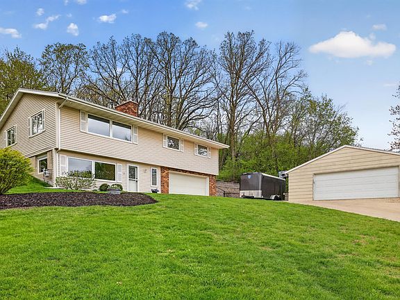 3rd image of 1265 Robin Ln SE