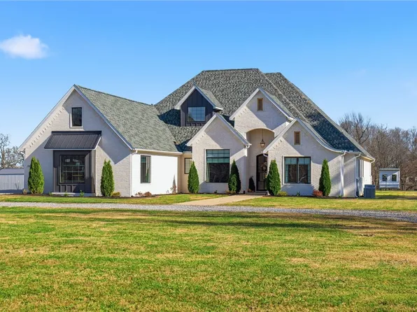7431 SW Lee Harris Rd, Bentonville, AR 72713