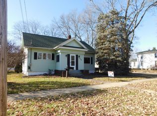 220 N Grant Ave, Three Rivers, MI 49093