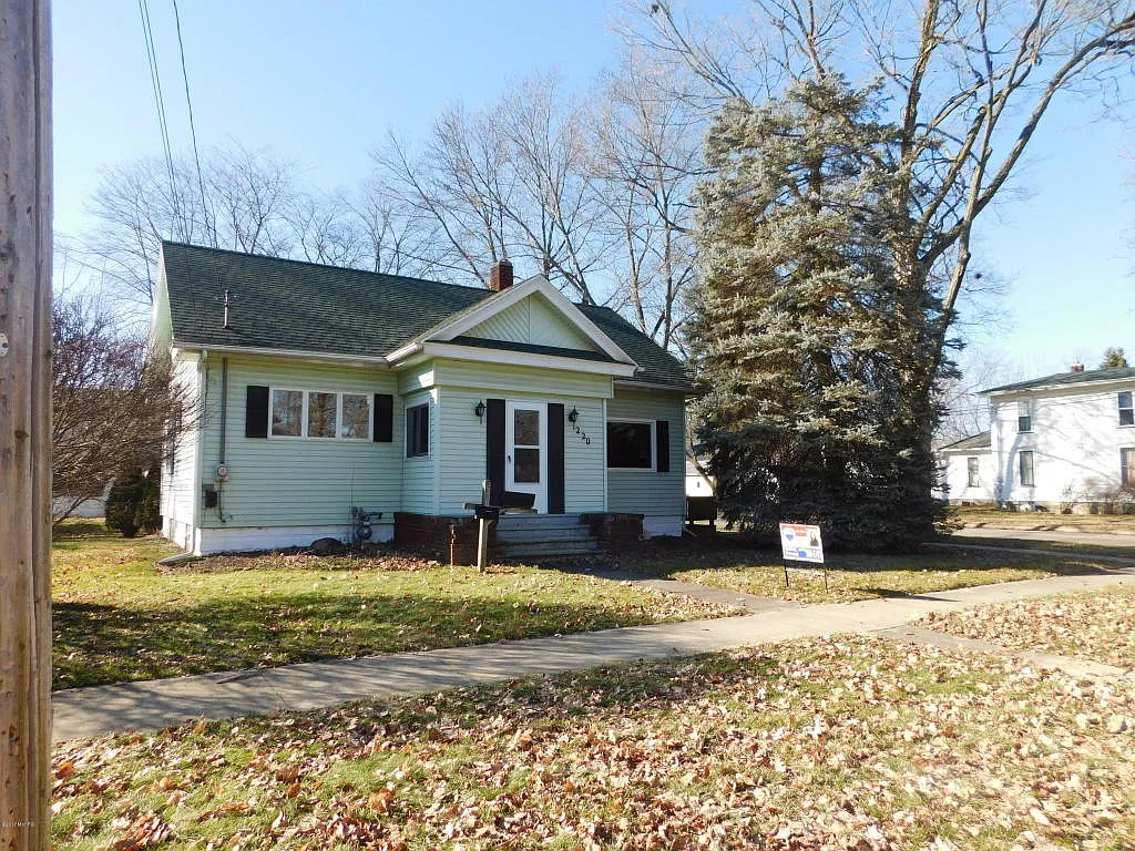 220 N Grant Ave photo 1