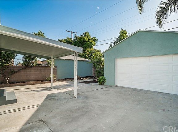4th image of 9933 Annetta Ave