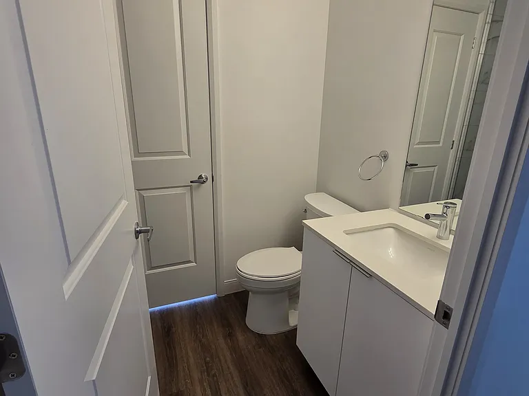 22 Hughson St N #2307B — Photo 6
