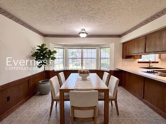 909 W Glendale St — Photo 4