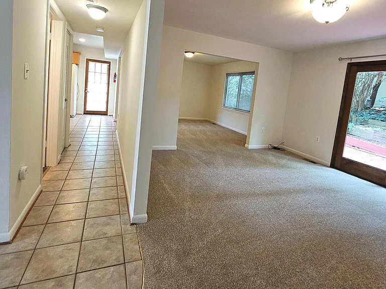 1108 N Rockingham St — Photo 6