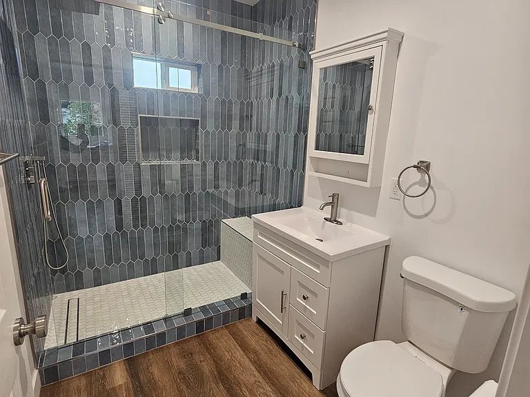 15535 Otsego St — Photo 7