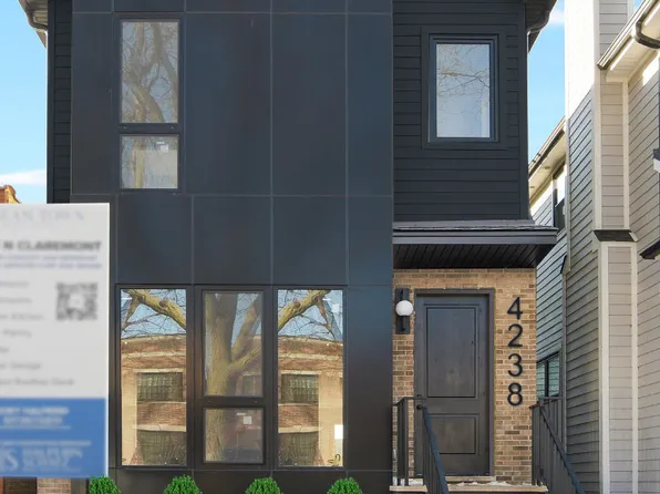 4238 N Claremont Ave, Chicago, IL 60618
