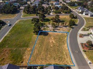 2732 Lincoln Ave #500&200, Bandon, OR 97411