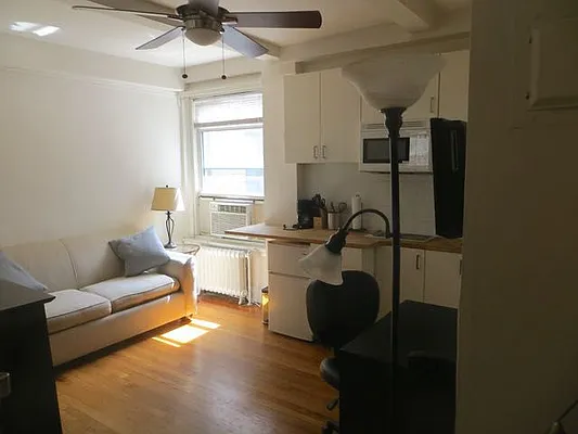 Rented by Performing Assets Corp | media 23