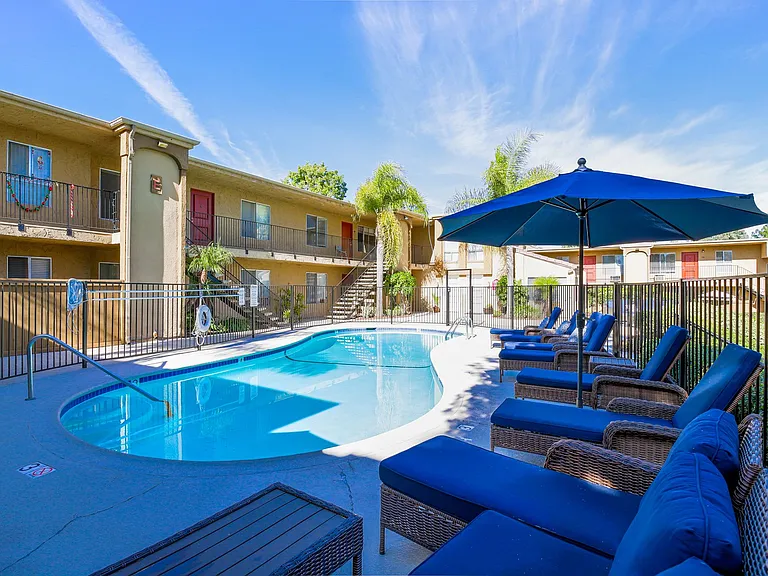 Parkview Poway Apartments — Photo 12
