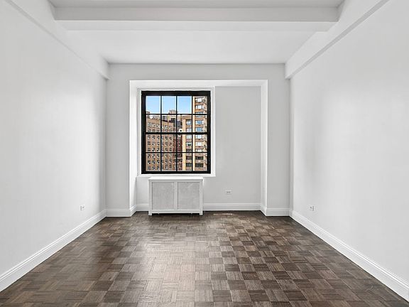 4th image of 160 W 71st St APT 10R