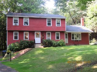 10 Victoria Dr, Londonderry, NH 03053