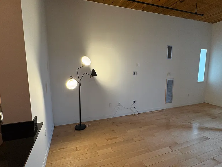 52 Lawrence Dr #314 — Photo 13