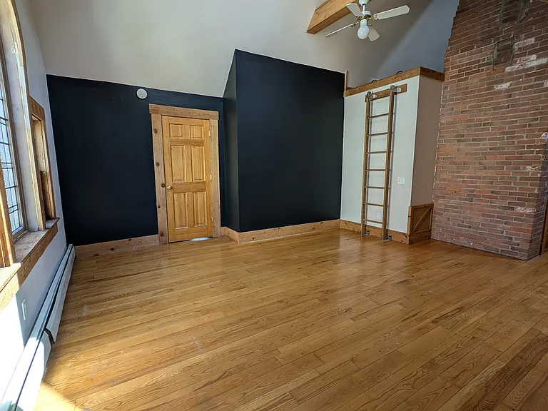 541 University Ave #5 — Photo 23