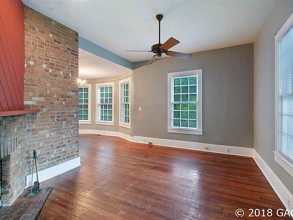 5th image of 517 NE 4th St