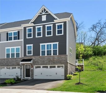 468 Greenwood Dr N, Canonsburg, PA, 15317