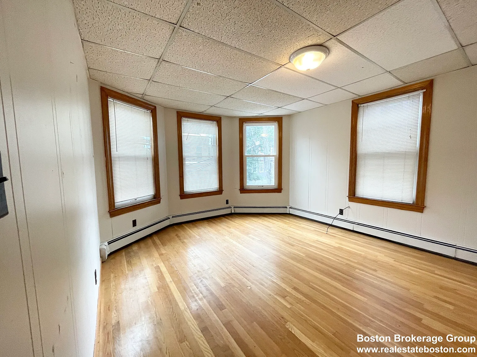 4 bed, 1200 sqft, $6,000 — Photo 2
