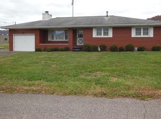 401 Fay Ave, Saint Marys, WV