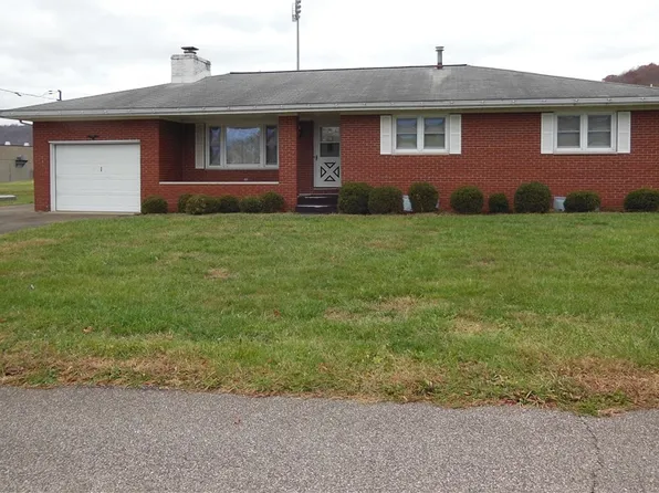 401 Fay Ave, Saint Marys, WV 26170