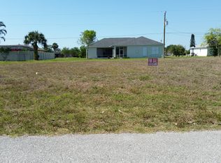 920 SE 22nd St, Cape Coral, FL 33990
