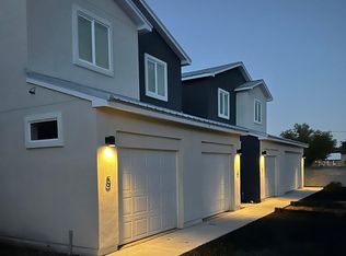 320 Roehl Rd NW #8, Albuquerque, NM 87107