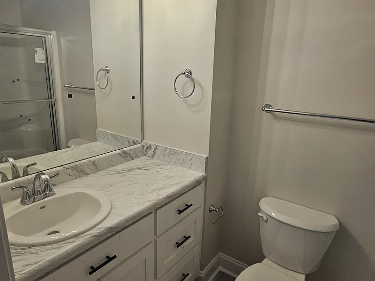 109 acacia bathroom_12132024