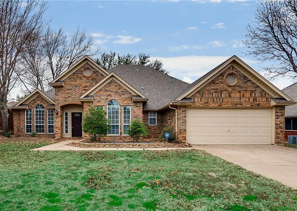 1st image of 2505 Stanford Dr