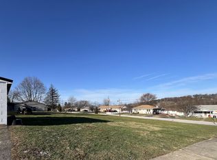 204 W Howard St, Red Lion, PA 17356