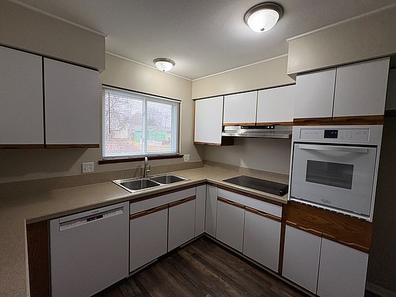 4th image of 8352 Galloway Dr
