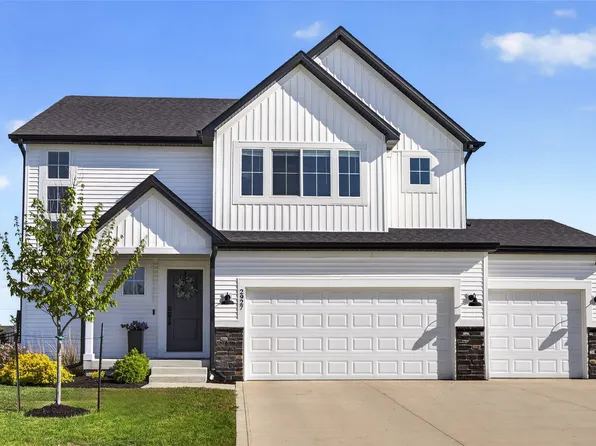 2927 Birchwood Dr, Norwalk, IA 50211